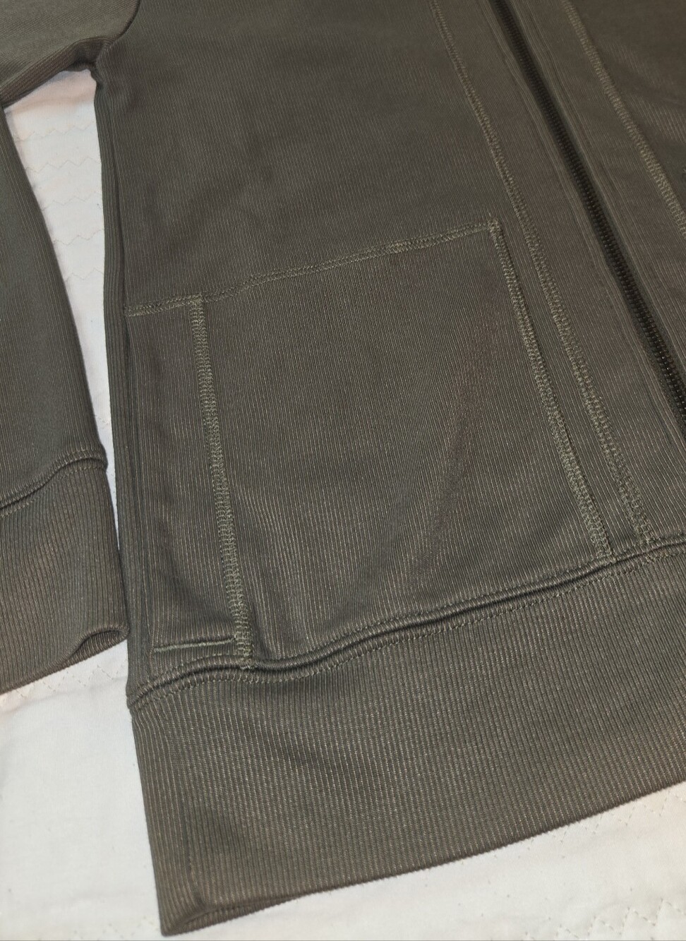 Patagonia Women's  Olive Hooded Zip Jacket - Picture 5 of 8